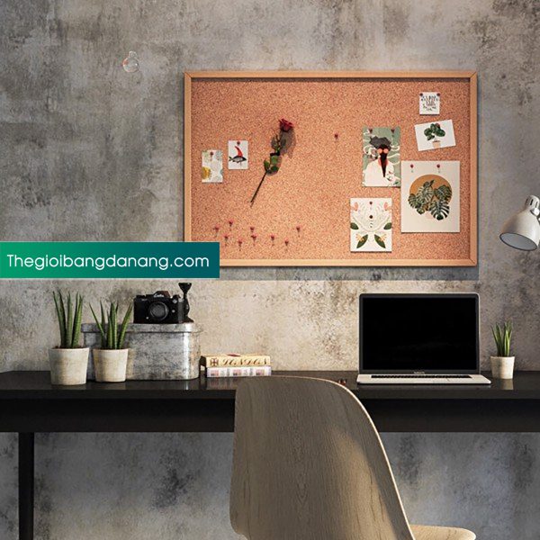 Bảng ghim Lie khung gỗ