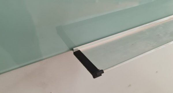 Bảng kính cường lực 4mm hệ gài Invisiable - Hình ảnh 2