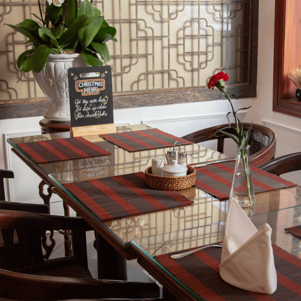 Bảng menu để bàn COMFOR