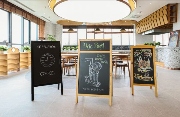 Bảng menu hai mặt đứng Cavanas - Hình ảnh 2
